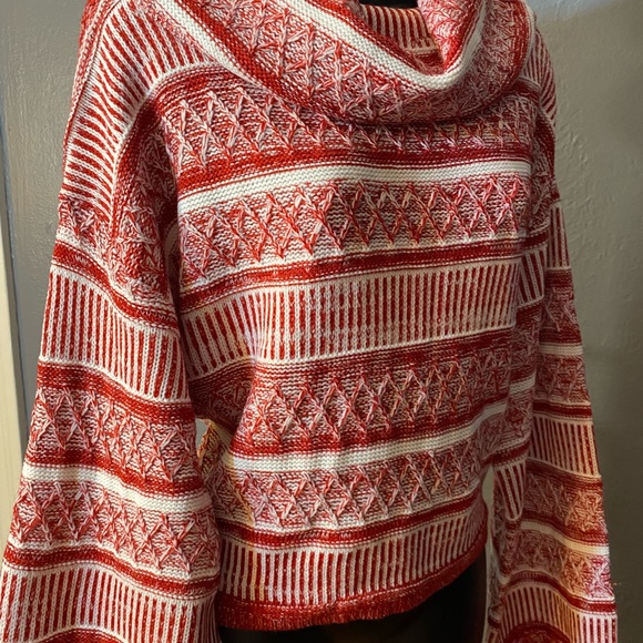 SHEIN Red/Rust and Cream Cropped Fringe Sweater - Picture 11 of 16